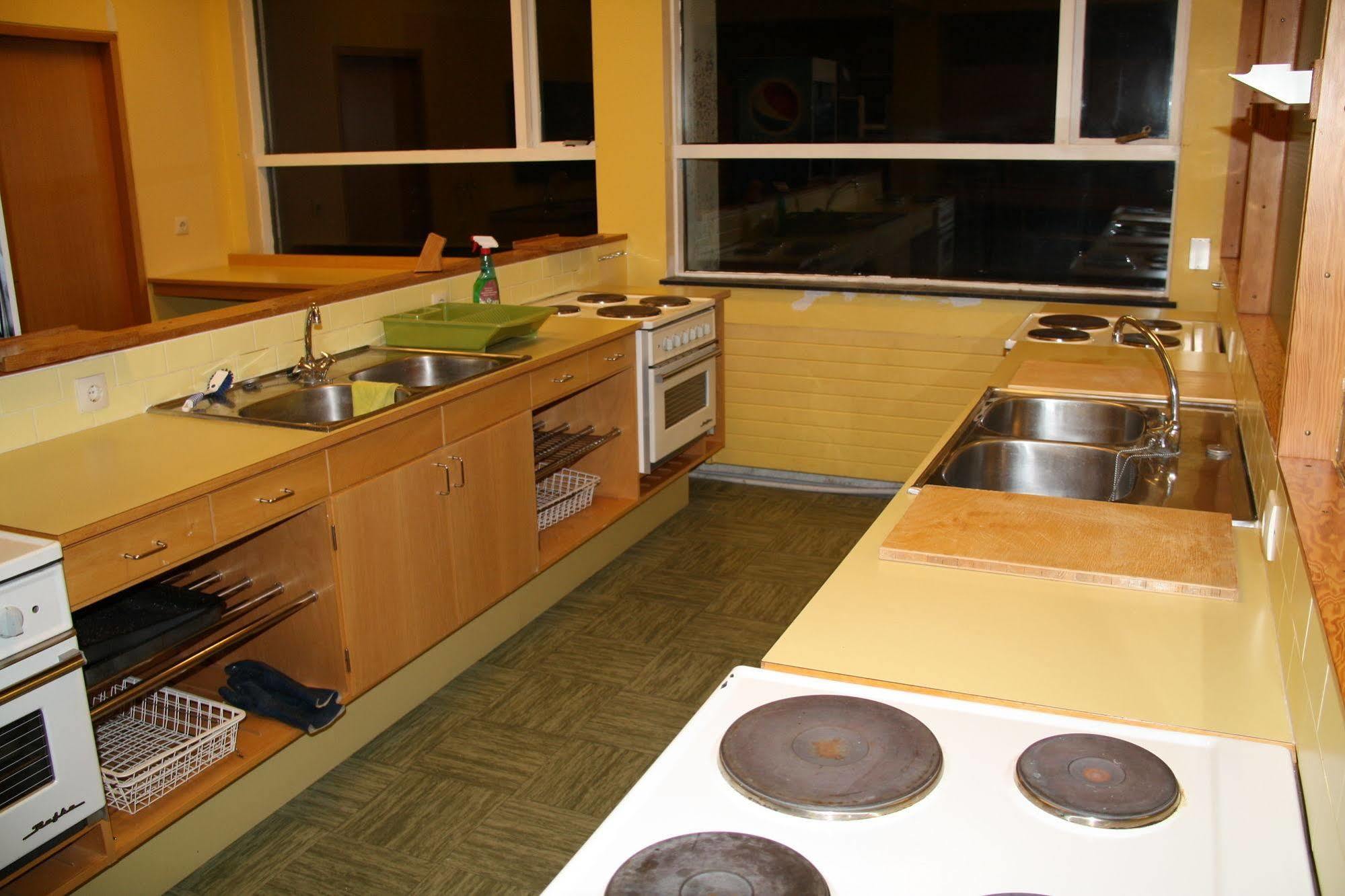 Reykjanes Hostel Экстерьер фото